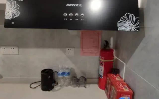 Pingdu Yueya Apartment