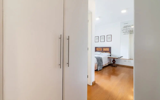 Ia71 Apto 3 Quartos Itaim 4p 3q