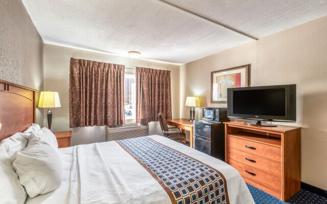 Magnuson Hotel Detroit Airport