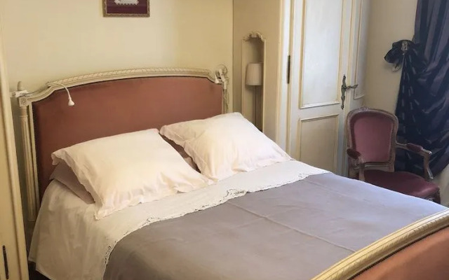 Le Montant au Palais