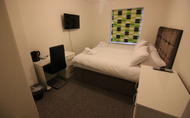 Cherry Hinton Rooms (SnooozzZ)