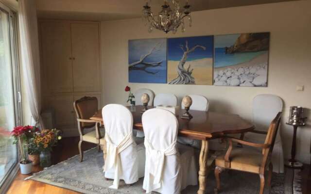 Wondeful Apartment at Lycabettus With Private Pool and Great Views of Athens