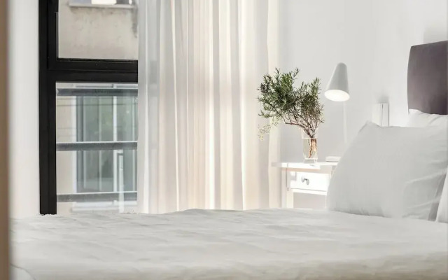 Sunny Chic in TLV Center by Sea N' Rent