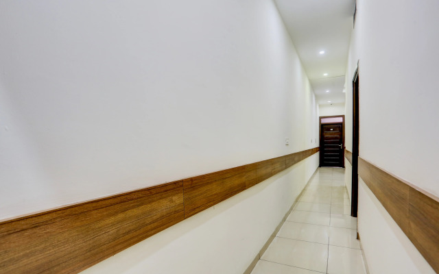 Hotel O Lohgarh Road Zirakpur Formerly JB Plaza