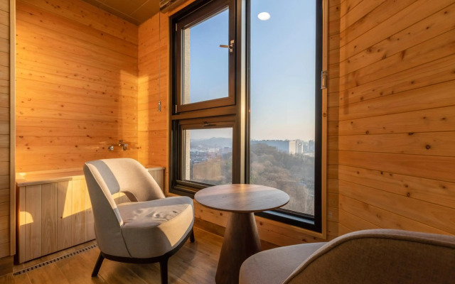 Urbanest Hotel