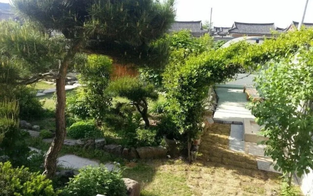 Guest House GODO - Hostel