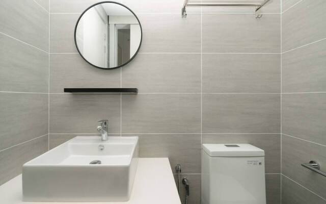 Cozy Skyline Retreat Trion KL - Level 63