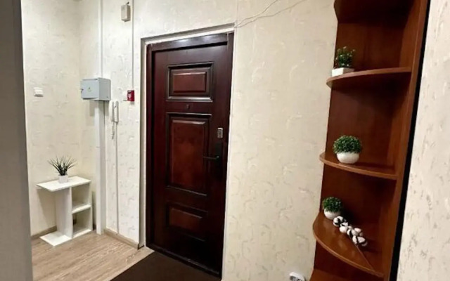 Apartments on 6th Novovatutinskaya street
