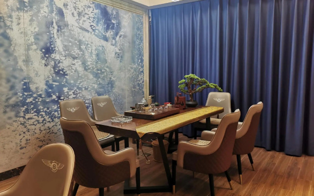 F City Hotel (Gongzhuling Railway Station)
