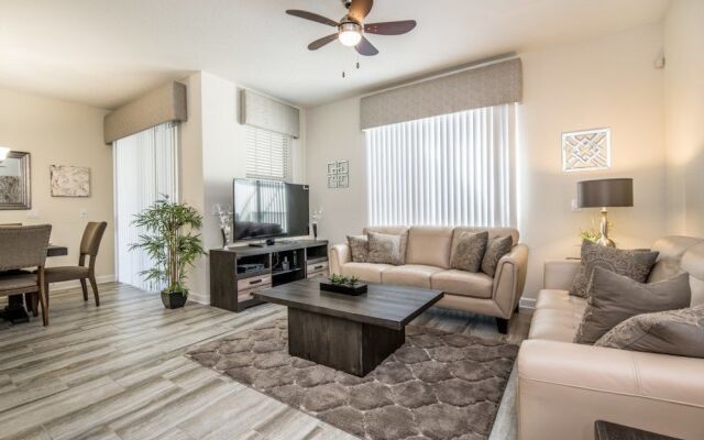 Amazing Townhouse! Storey Lake - 4813CS