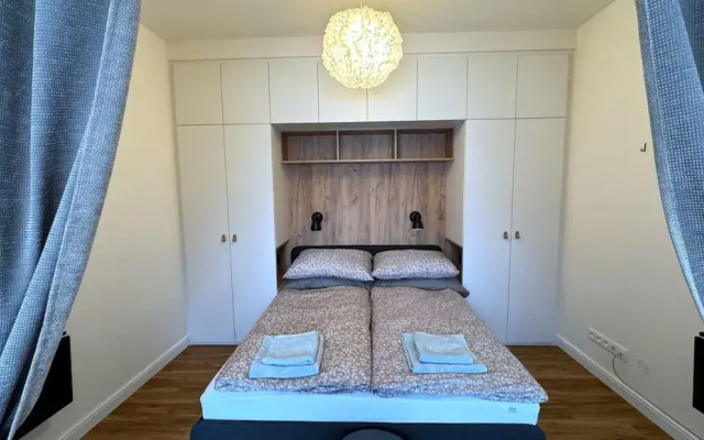 Short Way Apartments GPH