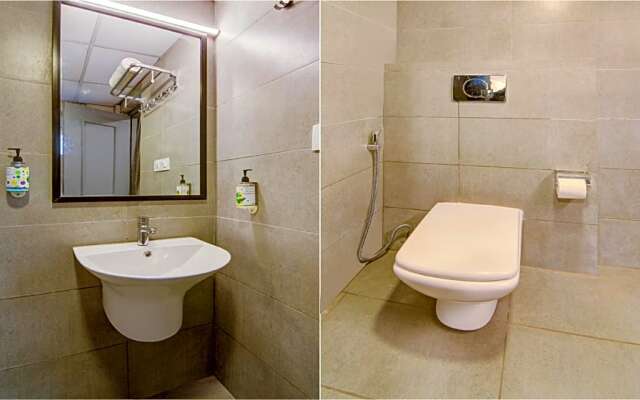 Treebo Trend Apple Tree Express