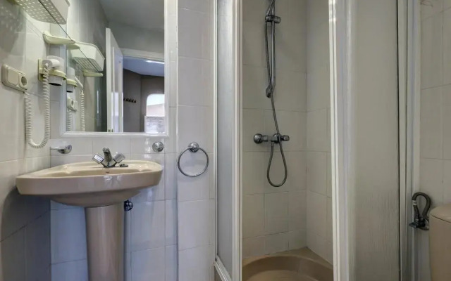 053 - Two Bed Mijas Golf Apartment With Heated Pool