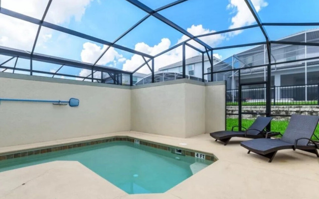 Upscale Champions Gate Townhome - 4 Bed