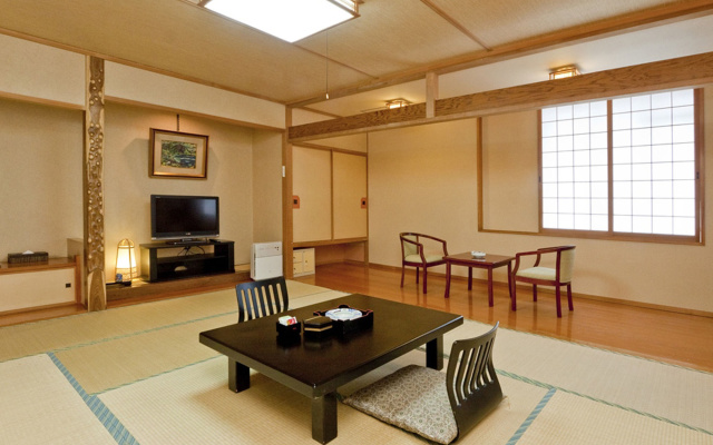 Sounkaku – Guest Rooms – Kamikawa