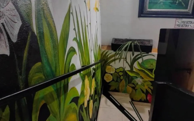 Hotel Plaza Confort Inn