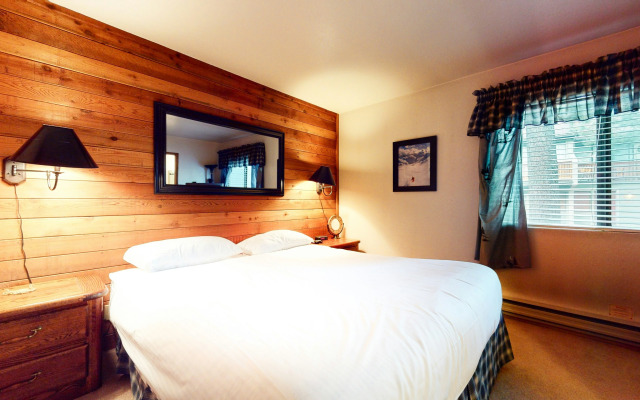 Mammoth Sierra Townhomes #26