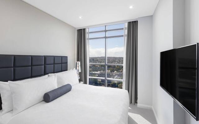 Meriton Suites North Sydney