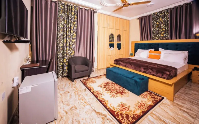 RichJoy Lodge
