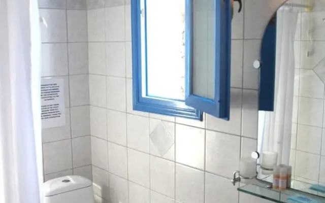 Aiolos Hotel