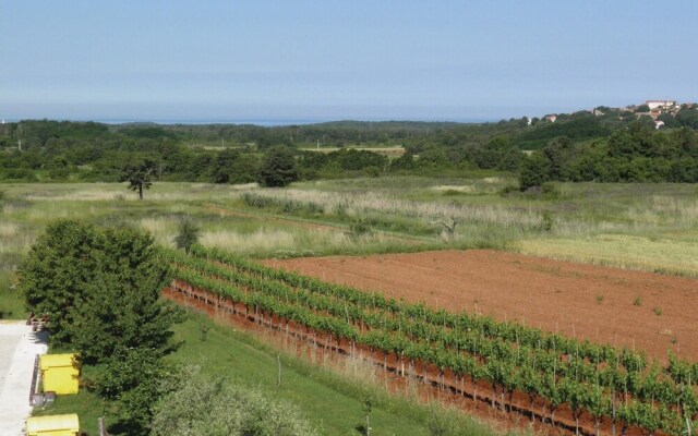 Awesome Apartment in Porec With 2 Bedrooms, Wifi and Outdoor Swimming Pool