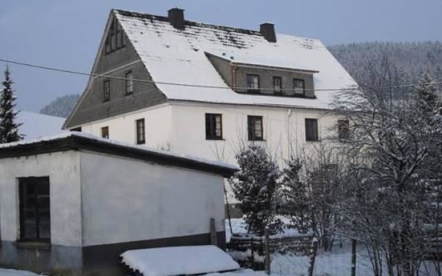 Spacious Holiday Home in Menkhausen near Ski Area