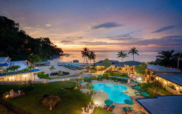 Sunset Khaolak Resort