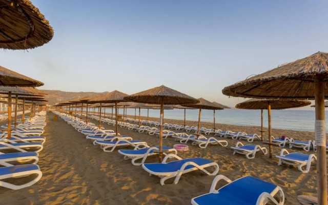 Dessole Dolphin Bay Resort – All Inclusive