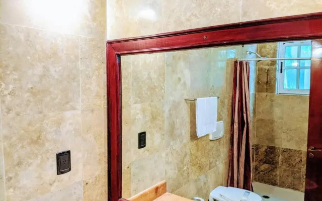 6br 2kitchen walk to Beach 5th, Pool Roof 16limit