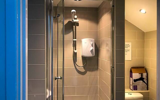 Cwtch Farm Bed & Breakfast