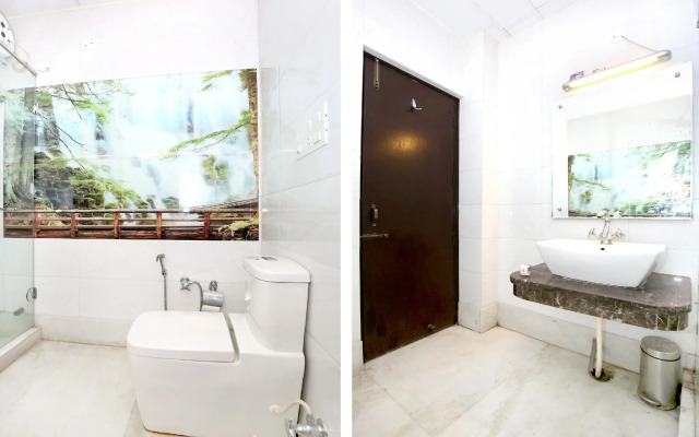 OYO 5121 Hotel Ocean