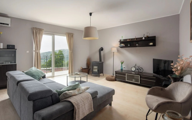 Villa Anna With Private Pool And Garden