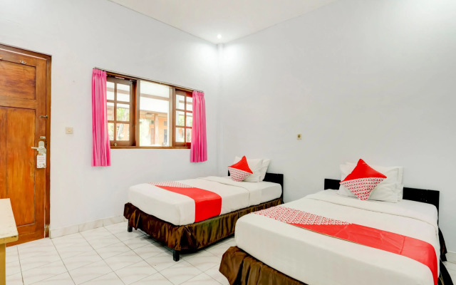 Super OYO 3261 Hotel Ratu