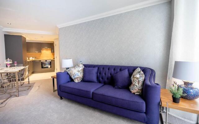 5 London Mews