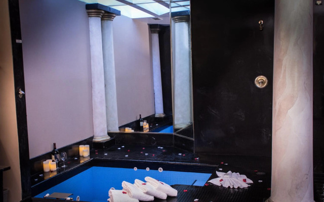 POSTMARC Hotel and Spa Suites