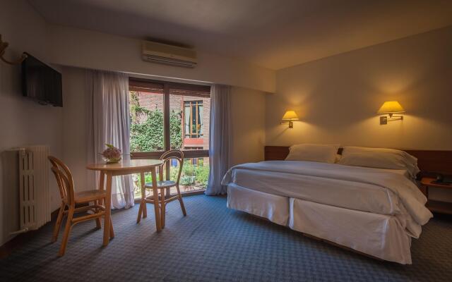 Hotel Del Bosque