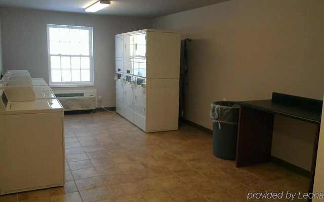 Red Roof Inn & Suites Dickinson