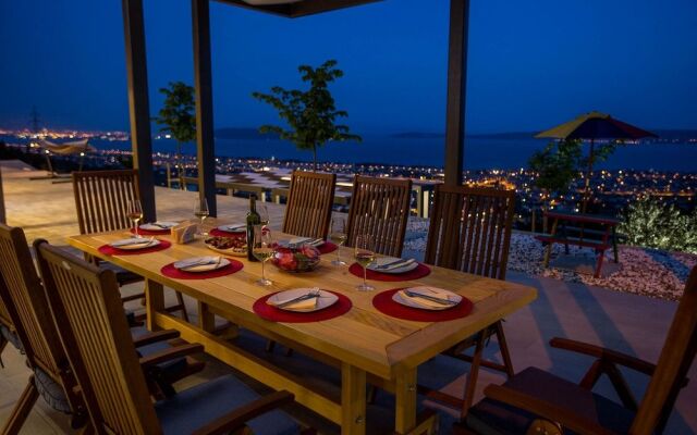 Luxury Villa Grand View