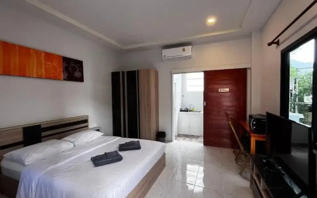 M&N Guesthouse Kata