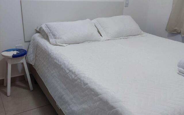 2 suítes c/ Ar, Piscina, Churrasqueira, 500mt Mar