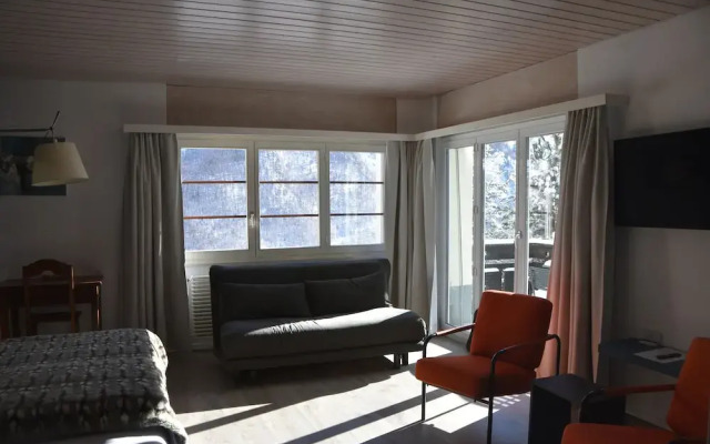 Waldhotel Fletschhorn - Panoramic Retreat in Saas Fee