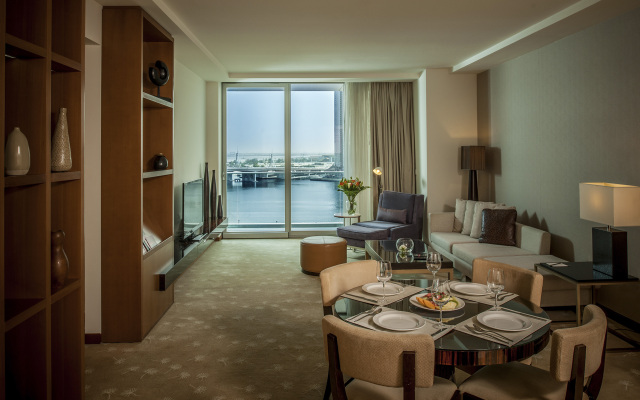 InterContinental Residence Suites Dubai Festival City, an IHG Hotel