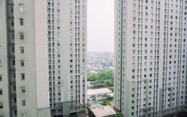 Warm And Cozy Stay Studio Green Bay Pluit Apartment