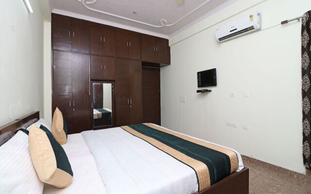 OYO 10172 Dhruv Residency