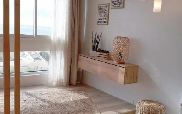 Magnifique Studio Face Mer Avec Place Privative. (Adults Only)