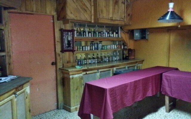 Famous Inn