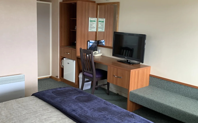 Te Anau Manapouri Lake Hotel