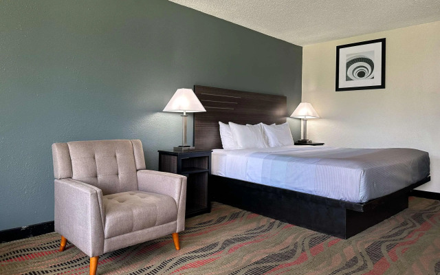 Quality Inn & Suites Santee