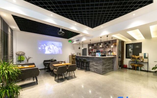 Yanwu Hostel