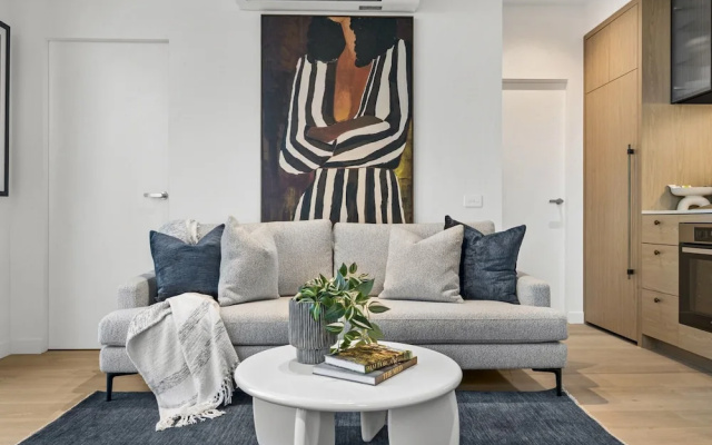 1BR Apt Pool, Gym Near Casino & Southbank Dinning – Guest Rooms – Melbourne